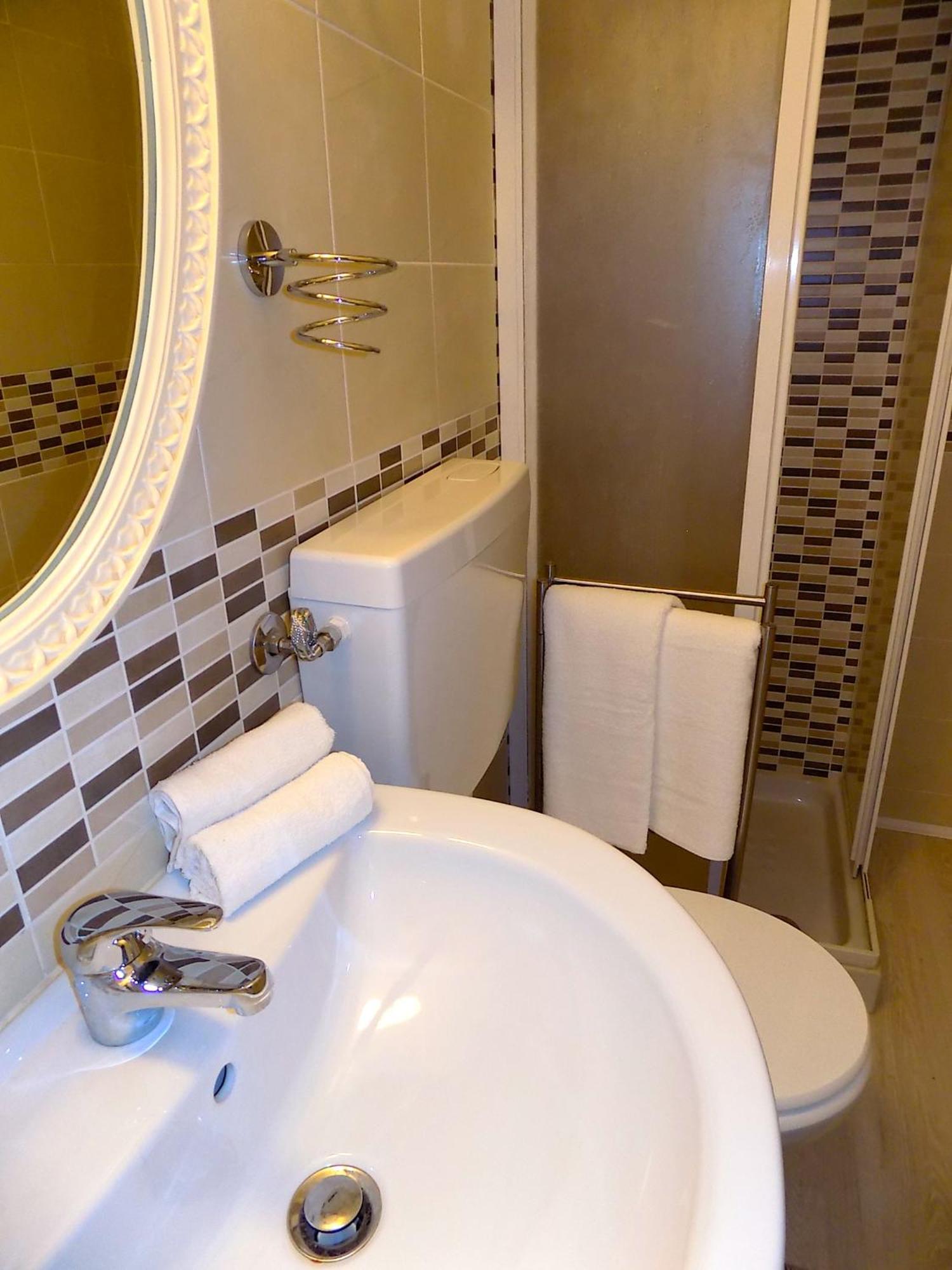La Petite Apartment Торино Екстериор снимка