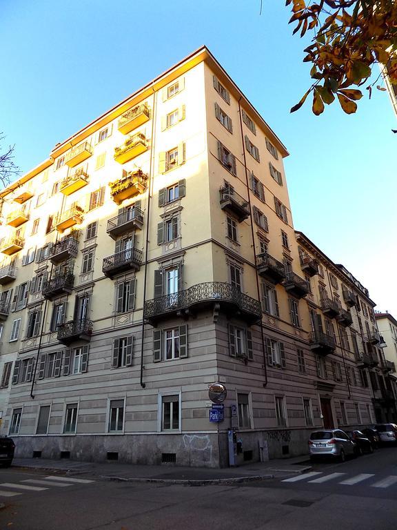 La Petite Apartment Торино Екстериор снимка